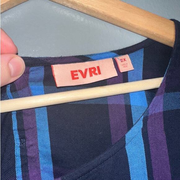 EVRI Plaid Long Sleeve Lightweight Blouse Size 2X Blue Black Purple Plus Flowy - Picture 2 of 6